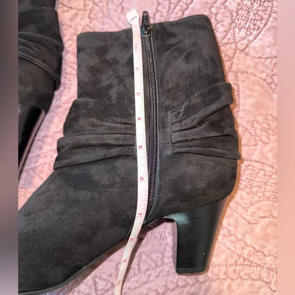 Van Eli Black Suede Heeled Boots - Picture 13 of 15